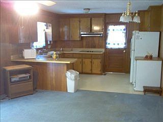 4th image of 1418 Boyette Dr