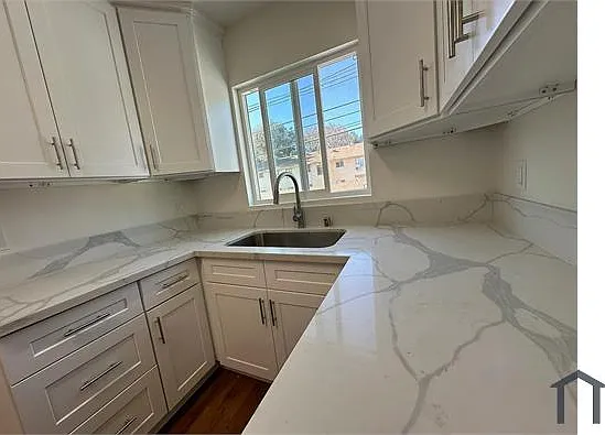 4020 Palmwood Dr #4 — Photo 5