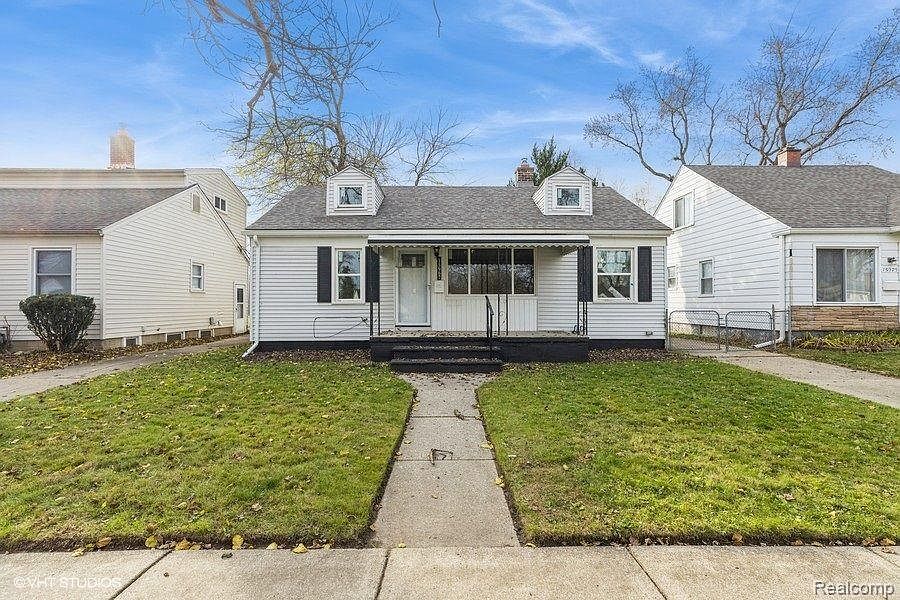 1st image of 15967 Leona Dr