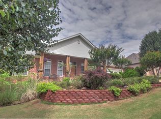 9524 W Lake Cir, Sherwood, AR 72120