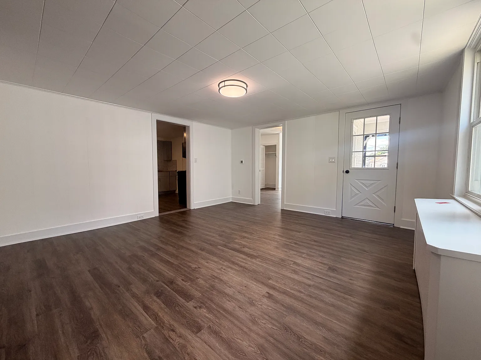 3 bed, 1108 sqft, $3,500 — Photo 4