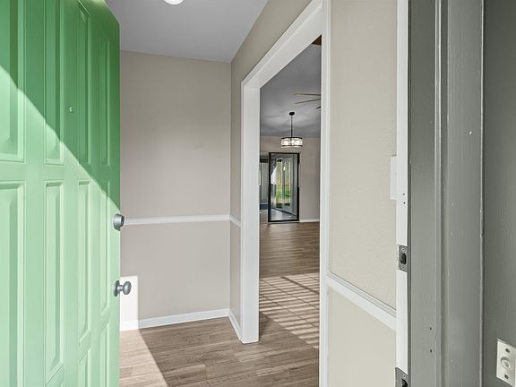 4th image of 2308 Sparrow Cir