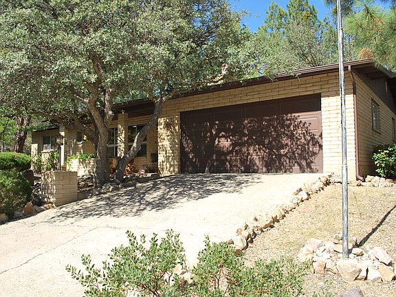 2nd image of 1820 Autumn Dr