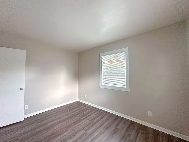 1707 Madison St — Photo 5