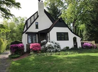 90 Madison Ave, Fanwood, NJ 07023