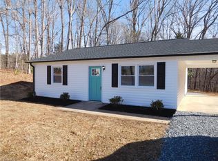 6322 Chigwell Trl, Tobaccoville, NC 27050