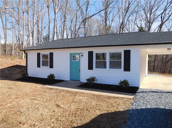 6322 Chigwell Trl, Tobaccoville, NC 27050