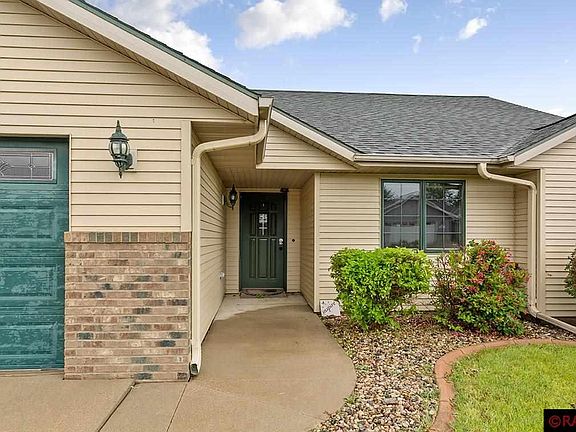 2nd image of 104 Copper Village Cir