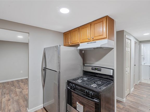4th image of 95 Ontario St #1