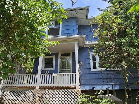 2nd image of 340 S Lombard Ave