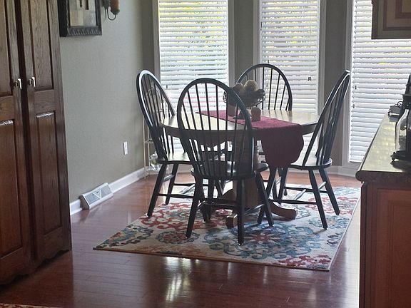4th image of 1845 Saratoga Blvd