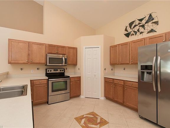 5th image of 2112 NW 24th Ave