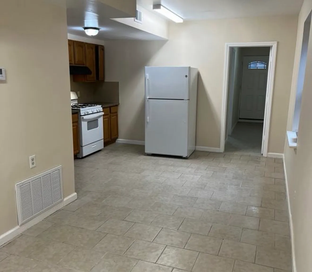 3 bed, $2,950 — Photo 3