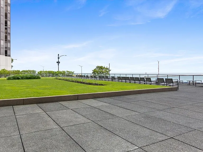 900 N Lake Shore Dr #1209 — Photo 15