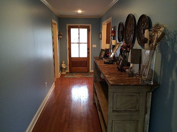 3rd image of 110 Breckenridge Dr