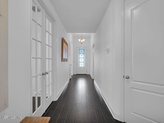 5th image of 272 PALM BREEZE Drive