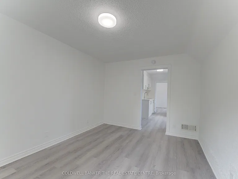 20-10 Brubacher St #14 — Photo 18
