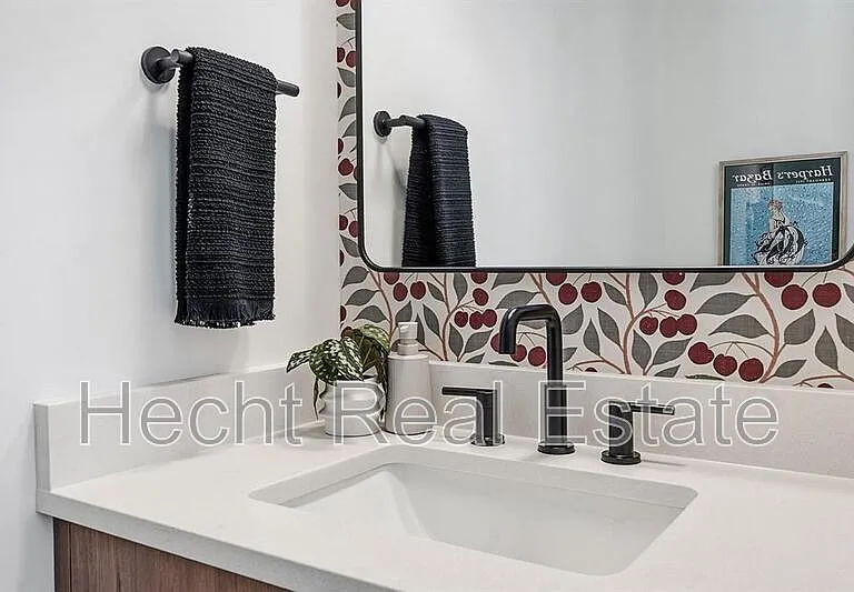 502 Normandy St #1 — Photo 16