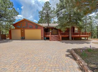 2766 Chandelle Ln, Overgaard, AZ 85933