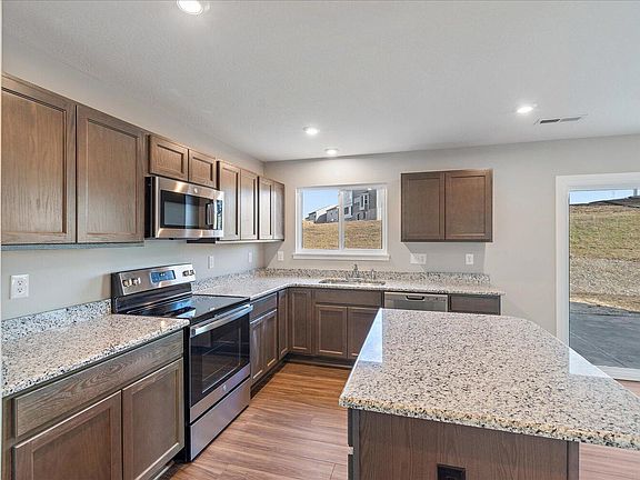 5th image of 1699 Cherry Blossom Dr