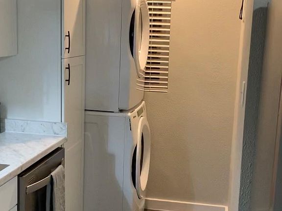 5th image of 5710 Avenue G 1/2