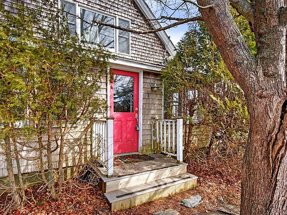 3rd image of 52 Two Lights Road