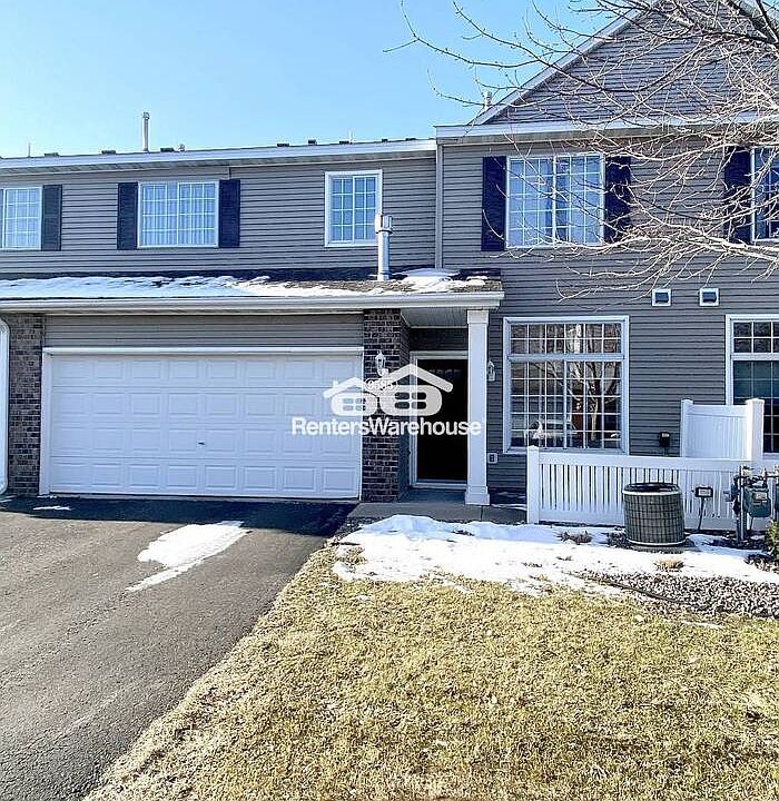 1st image of 9585 Queensland Ln N