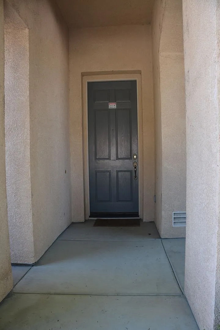 Building Photo - 1822 Sanger Peak Way