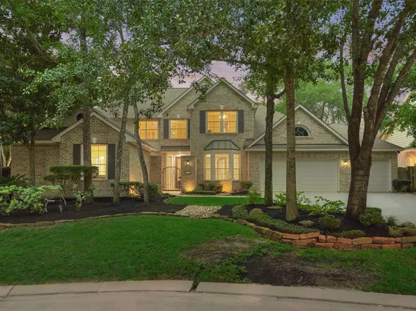 40 Beckonvale Court, The Woodlands, TX 77382