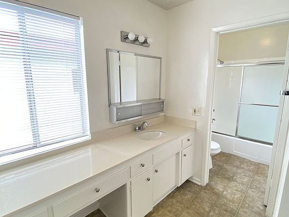 5th image of 3332 Mentone Ave APT 9