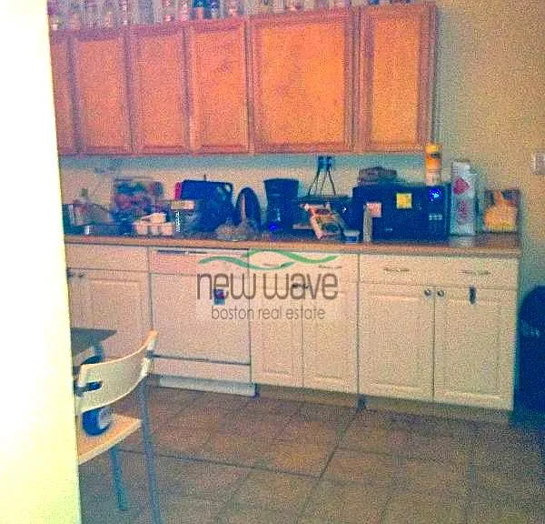 447 Park Dr #B — Photo 9