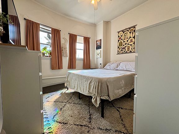 4th image of 4350 N Ashland Ave APT 1