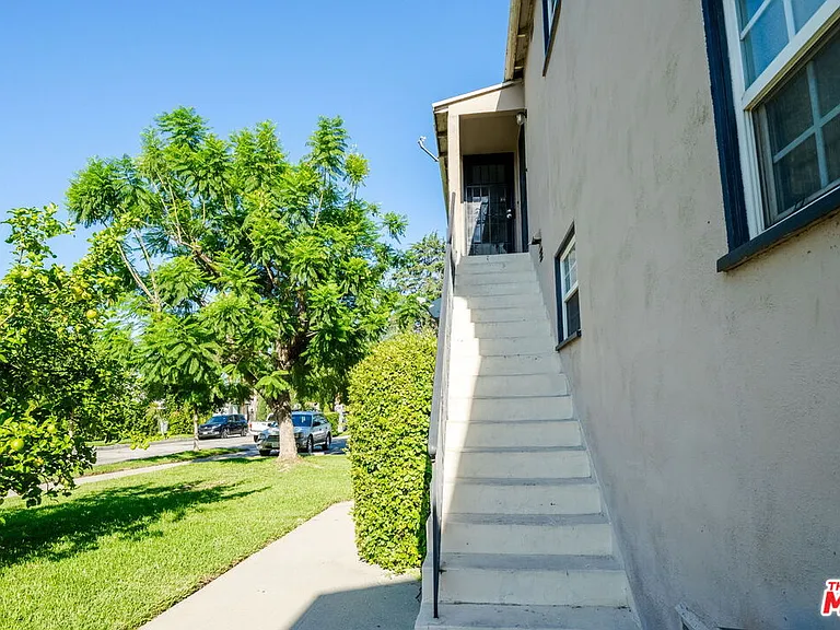823 Highland Ave #11 — Photo 3