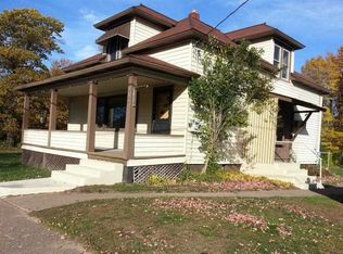 813 Rockland Rd, Ontonagon, MI 49953