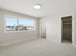 329 E Pine St, Millville, NJ 08332