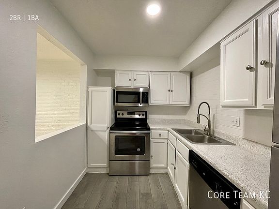 3rd image of 3800 Warwick Blvd APT 2