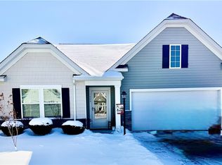 1008 Colonial Dr, Uniontown, PA 15401