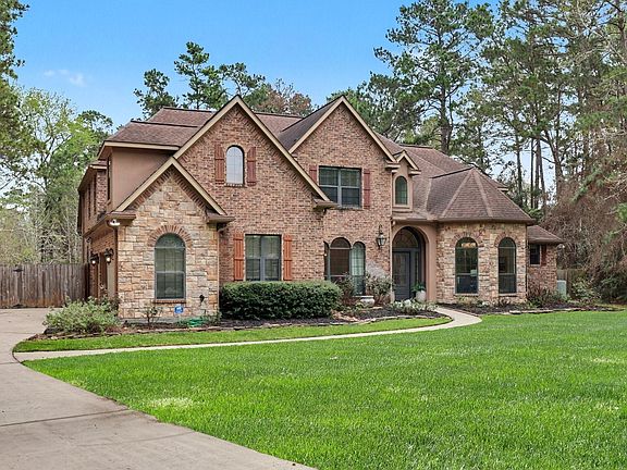 2nd image of 27726 Tiverton Ct