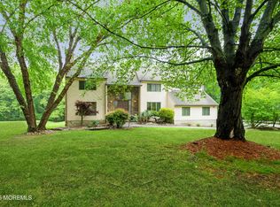 7 White Rock Ter, Holmdel, NJ