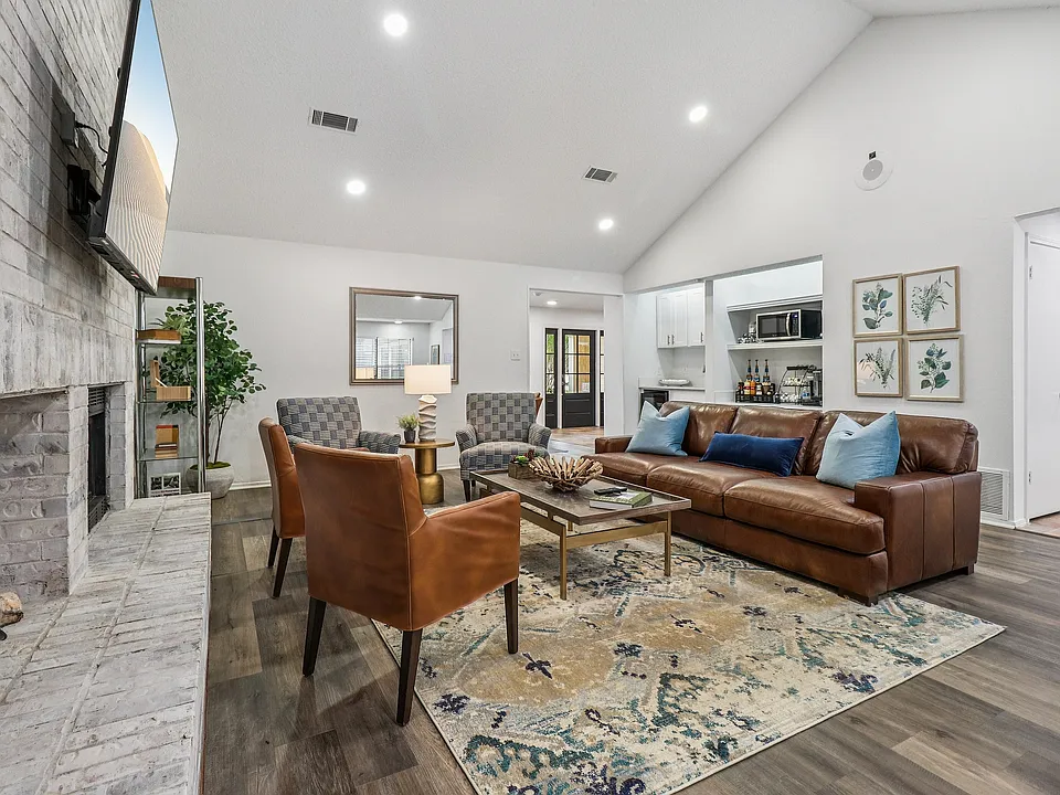 Centre Oaks Apartments