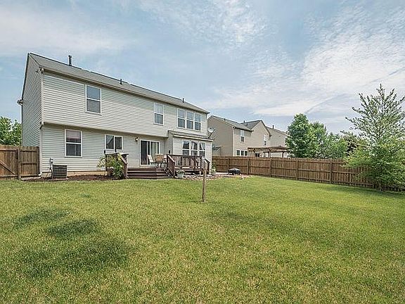 4th image of 7584 Dover Dr