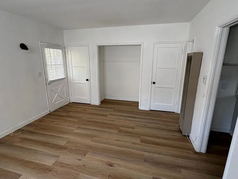 120 S Craig Ave — Photo 6