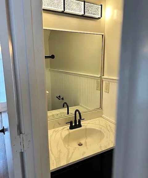 112 Hudson Bridge Ct #112 — Photo 8