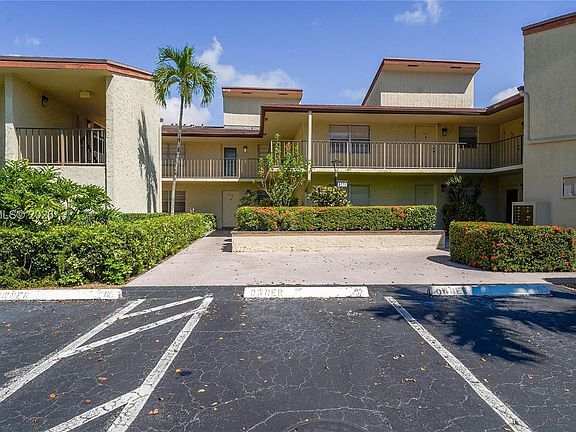 4th image of 8771 Holly Ct APT 103