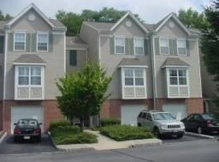 33 Greenbrook Dr, Bloomfield, NJ