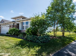 2903 Chevy Chase Ln, Naperville, IL 60564