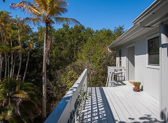 3rd image of 4221 Gulf Pines Dr