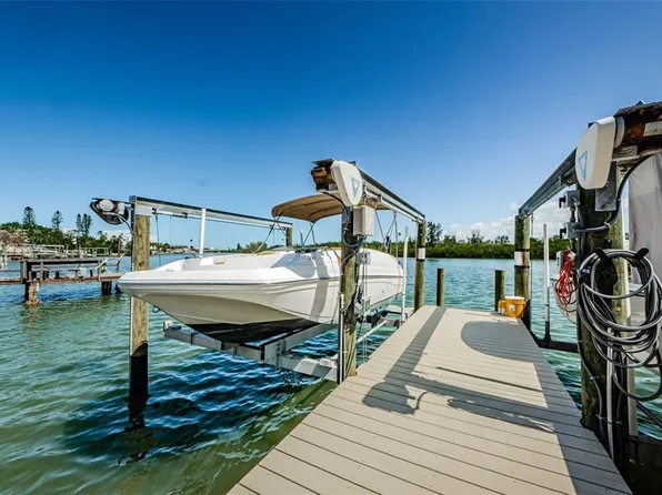 18201 Gulf Blvd APT 201, Redington Shores, FL 33708