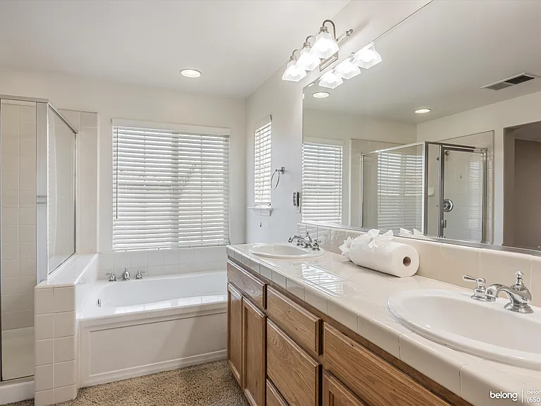 2721 Moet Ln — Photo 16