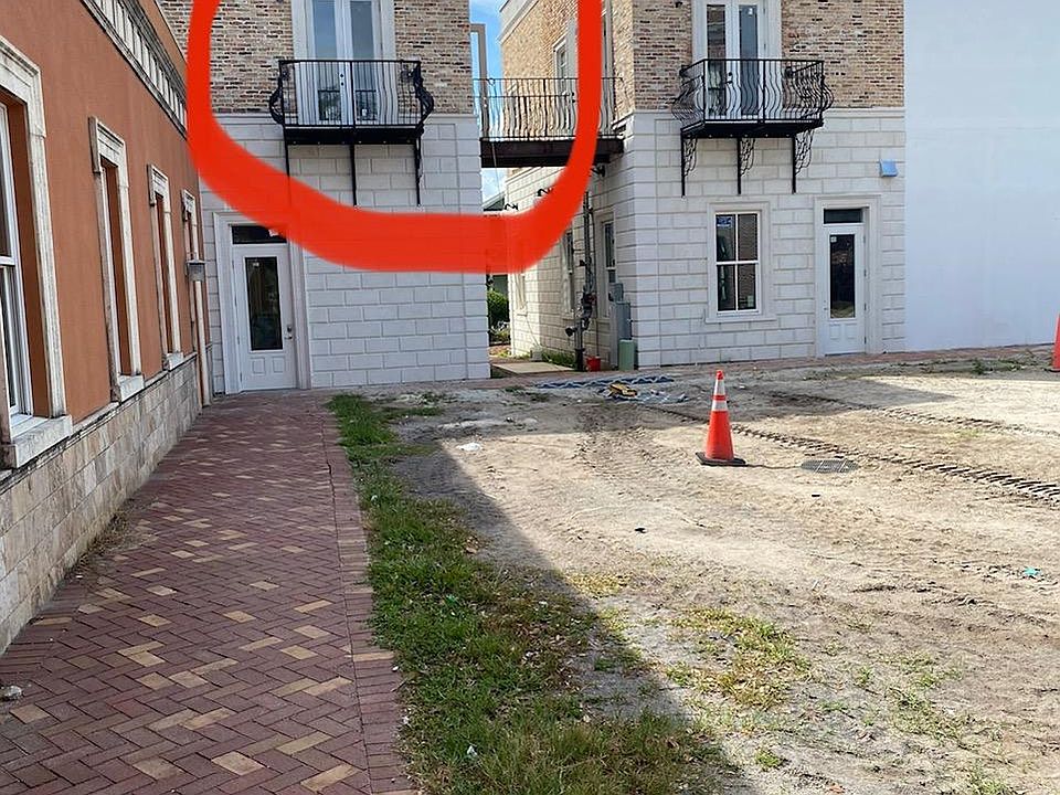 1st image of 11224 Winthrop Main St #202